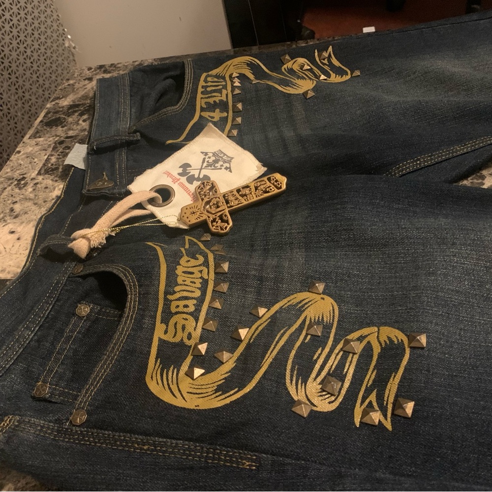 blac label men’s size 38 comes with accessory, always taking offers